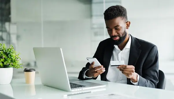 Como escolher o banco ideal no Brasil em 2025: taxas, atendimento e benefícios 2 banco tradicional x banco digital
