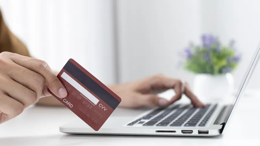 Cartões virtuais temporários: proteção extra para compras online no Brasil 2 mapa mental com brainstorm escrito a mao colorido 15